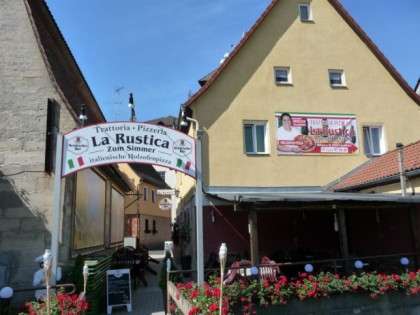 照片: Pizzeria  La Rustica